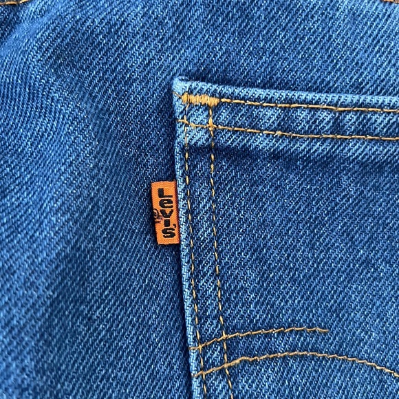Vintage Straight Leg Orange Tab Levis in Medium Blue Wash - Picture 5 of 6